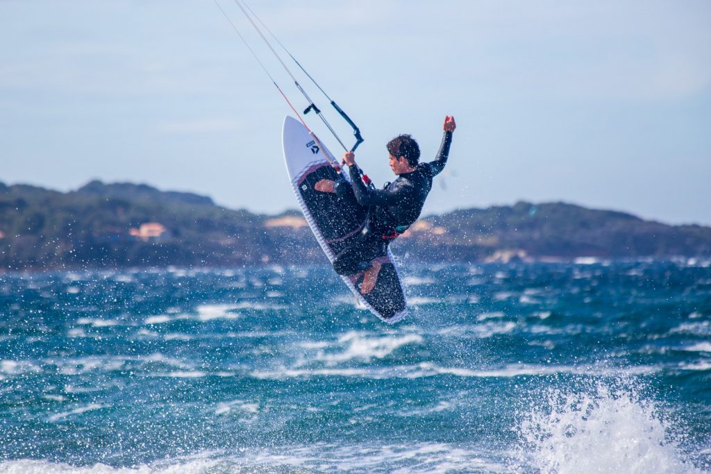 Kitesurfing 101: Learn the Basics and Best Practices 3