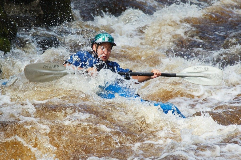 kayak-wild-water